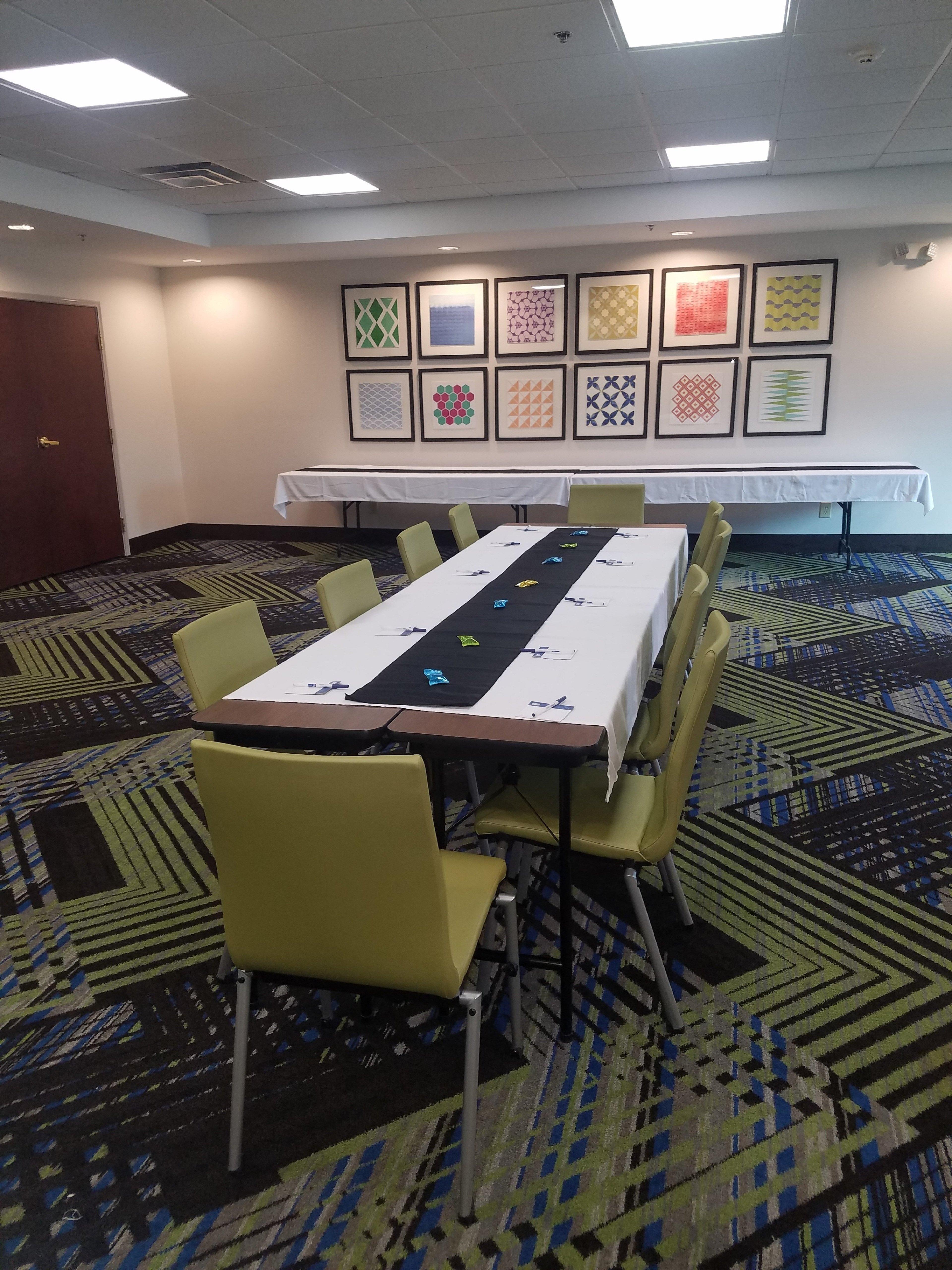 Holiday Inn Express Hotel & Suites Kingsport-Meadowview I-26 By Ihg Exterior foto