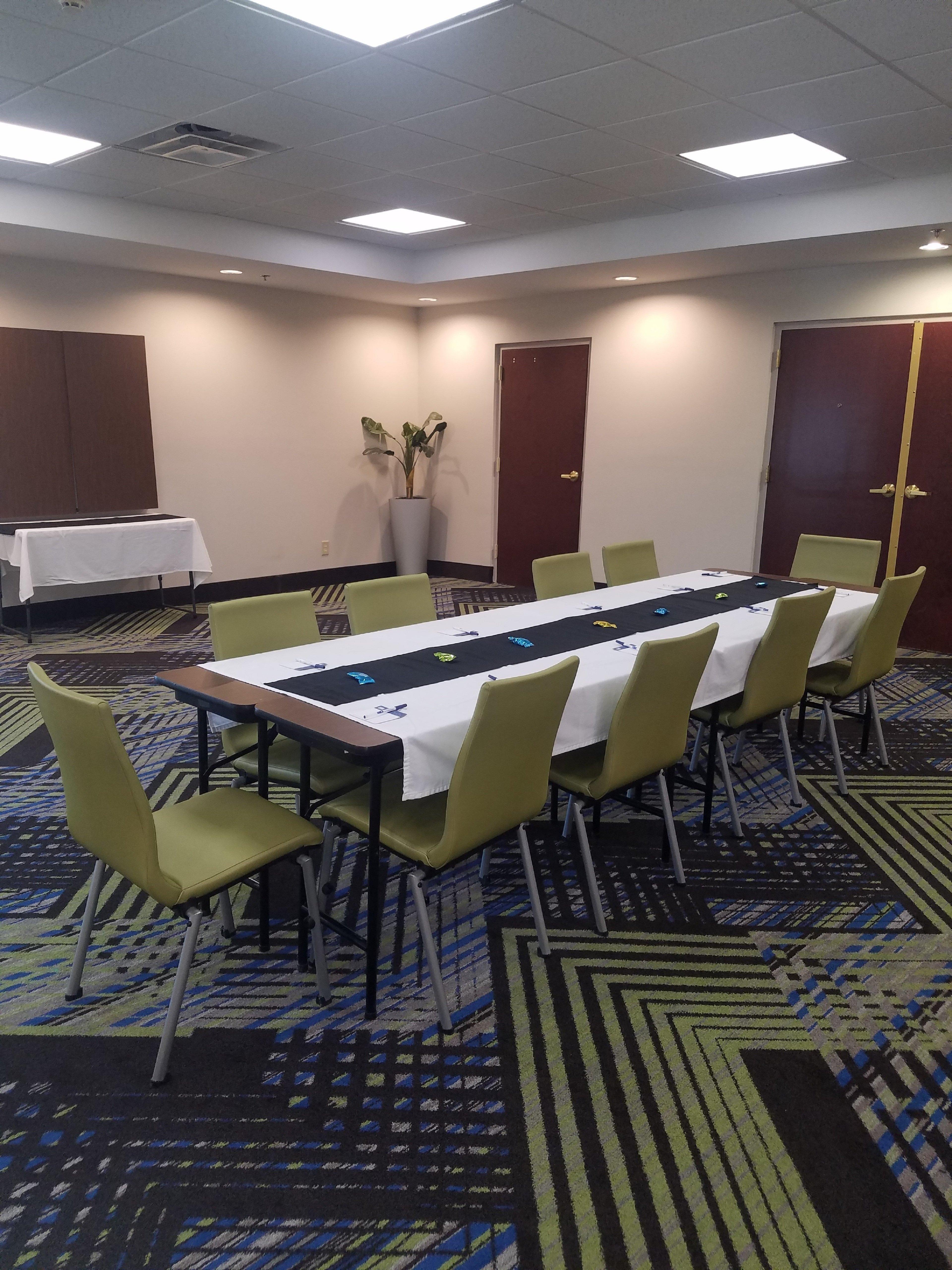 Holiday Inn Express Hotel & Suites Kingsport-Meadowview I-26 By Ihg Exterior foto
