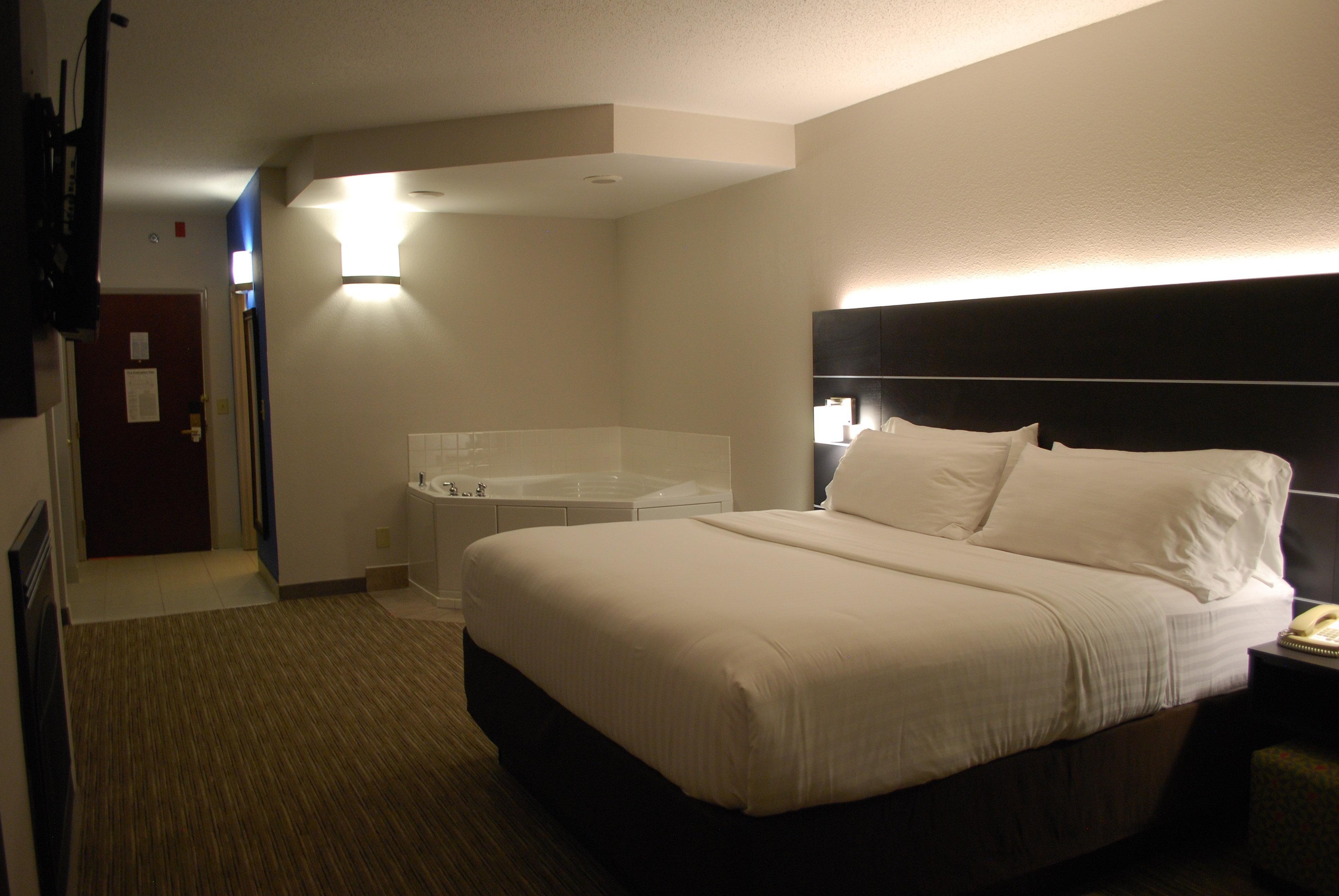 Holiday Inn Express Hotel & Suites Kingsport-Meadowview I-26 By Ihg Exterior foto